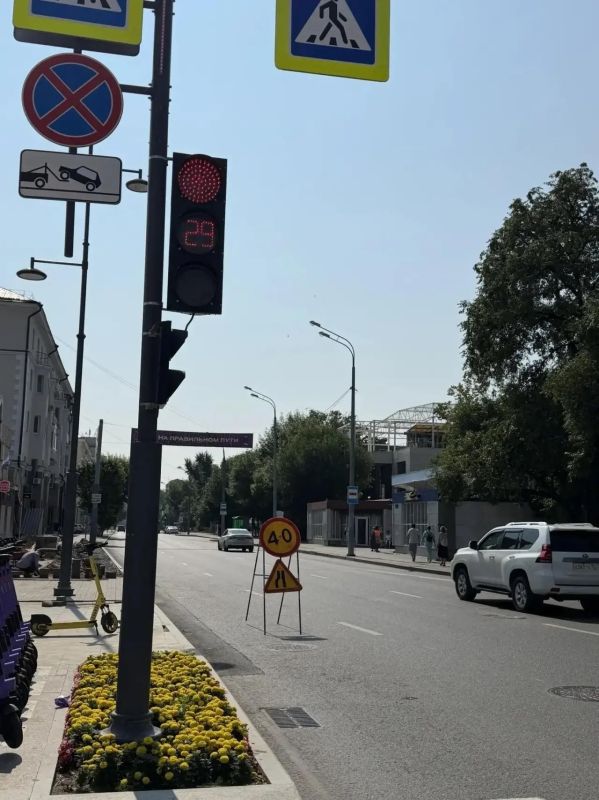 Из-за высокой аварийности левую полосу движения на улице Ленина сужают Из-за высокой аварийности левую полосу движения на улице Ленина сужают