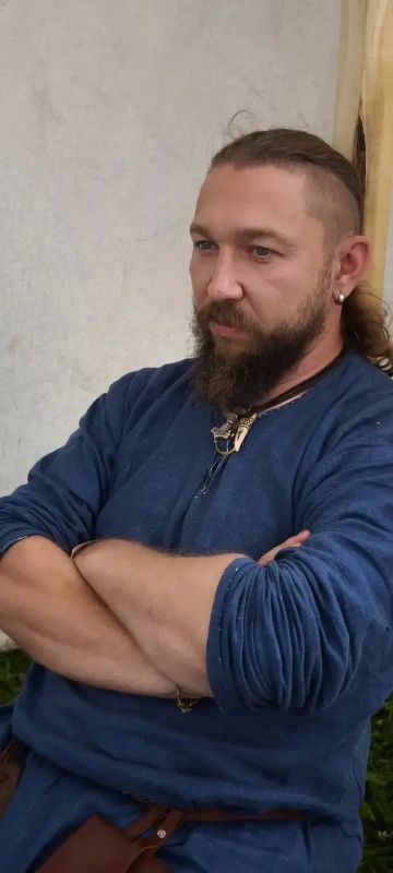 Друзья, невероятная атмосфера разворачивается в эти часы на главном фестивале исторической реконструкции «Абалакское поле 2.0»! Друзья, невероятная атмосфера разворачивается в эти часы на главном фестивале исторической реконструкции «Абалакское поле 2.0»!