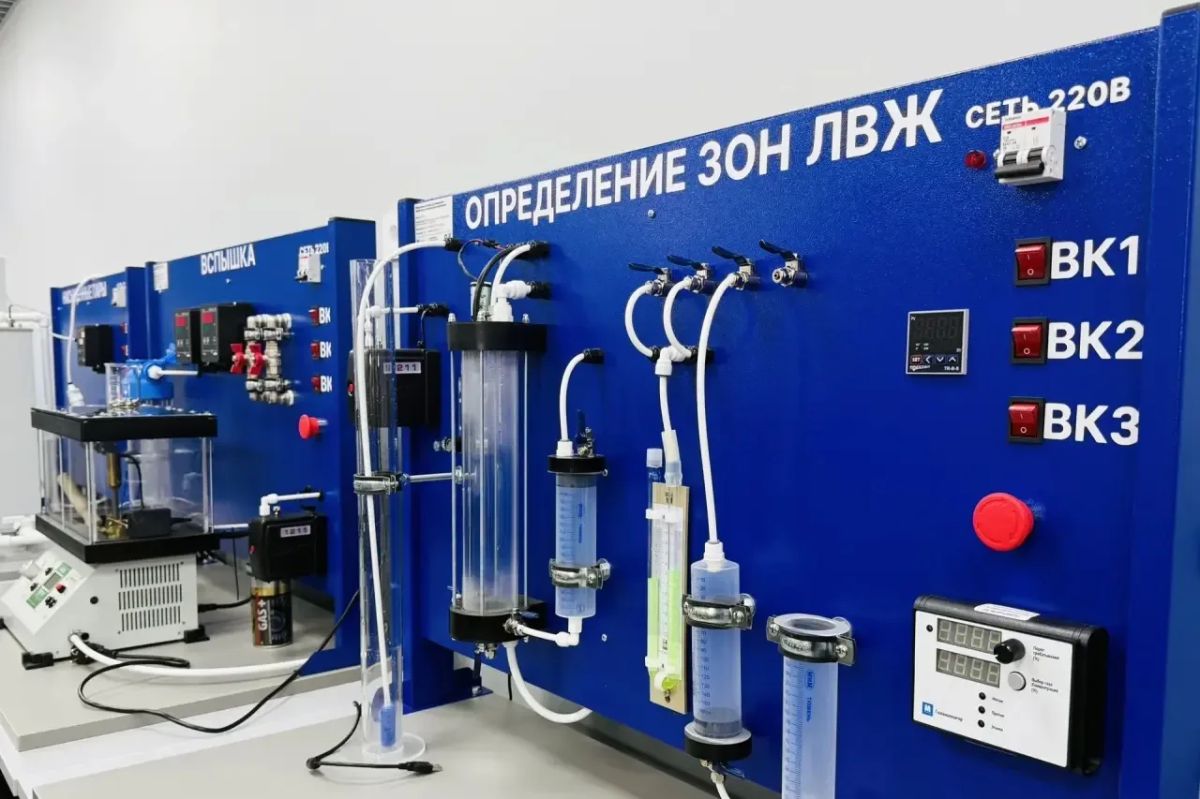 Вместе с Андреем Беловым, директором по управлению персоналом «ЗапСибНефтехима» оценили обновленную базу Тобольского многопрофильного техникума Вместе с Андреем Беловым, директором по управлению персоналом «ЗапСибНефтехима» оценили обновленную базу Тобольского многопрофильного техникума