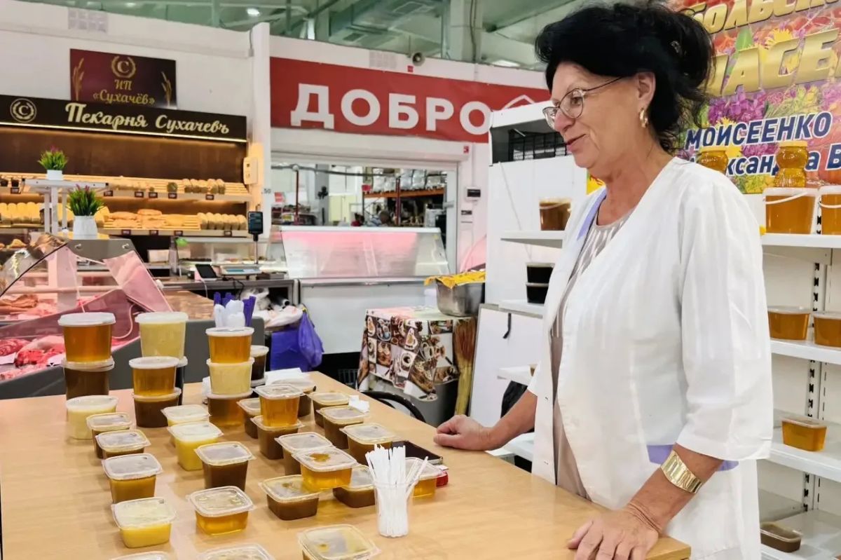 Провел предпринимательский час на площадках «Северного» и ТЦ «РИО» Провел предпринимательский час на площадках «Северного» и ТЦ «РИО»