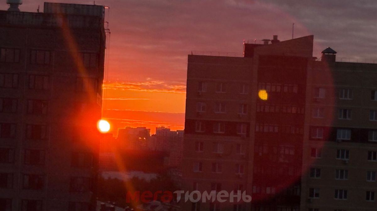 Невероятно огненный закат сегодня Невероятно огненный закат сегодня