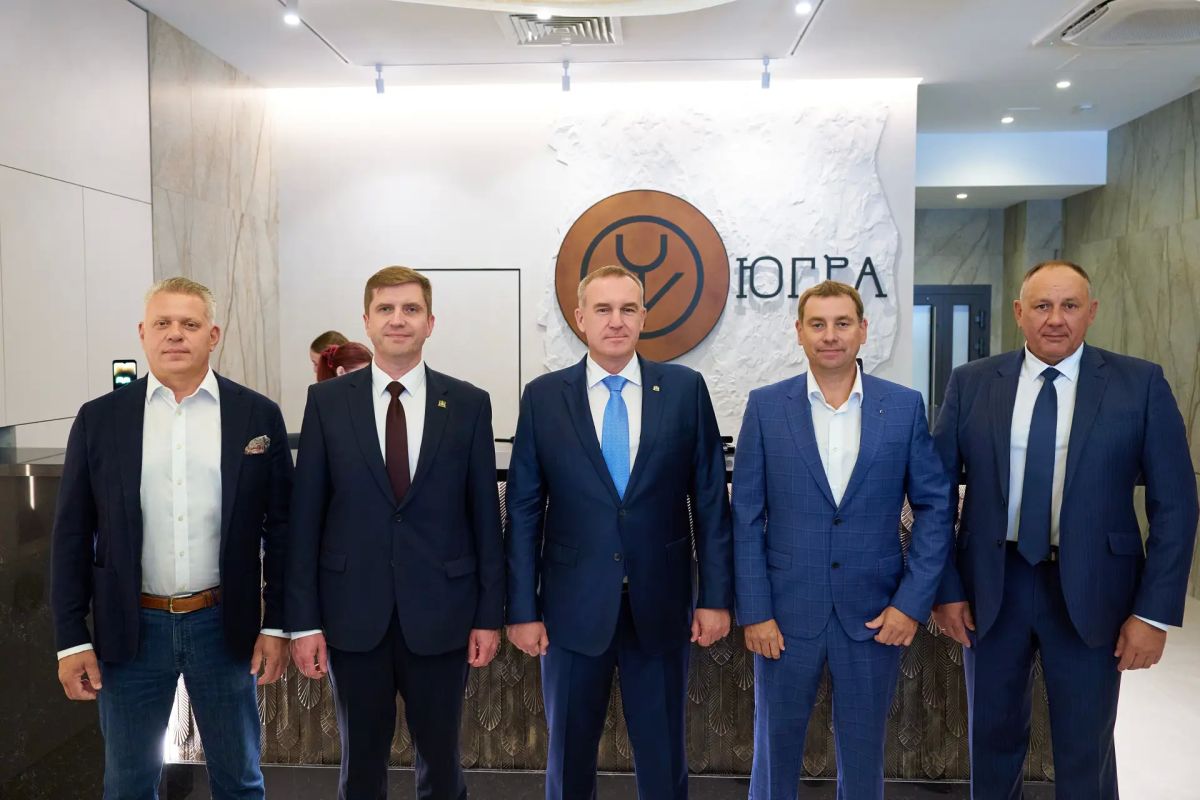 Руслан Кухарук: В Ханты-Мансийске после капитального ремонта открыли обновленный бизнес-отель «Югра» – центр притяжения делового туризма Руслан Кухарук: В Ханты-Мансийске после капитального ремонта открыли обновленный бизнес-отель «Югра» – центр притяжения делового туризма