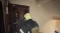 Сотрудники МЧС ликвидировали пожар в многоэтажном доме в Тюмени