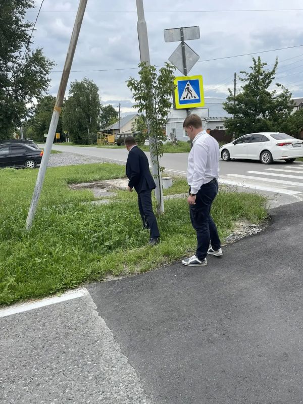 Рабочий объезд в Калининском округе: на контроле — благоустройство и комфорт горожан Рабочий объезд в Калининском округе: на контроле — благоустройство и комфорт горожан