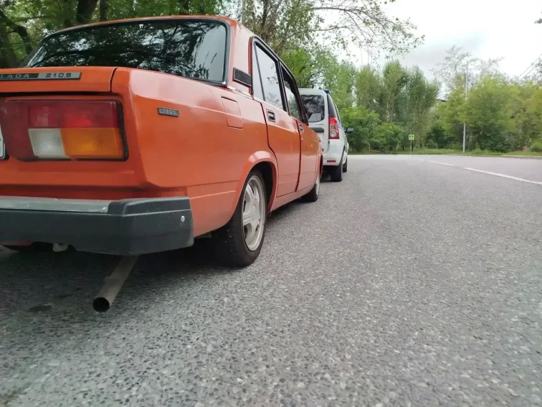 «Заниженный» автомобиль на зимней резине в жару задержали сотрудники отдела Госавтоинспекции по городу Тюмени «Заниженный» автомобиль на зимней резине в жару задержали сотрудники отдела Госавтоинспекции по городу Тюмени