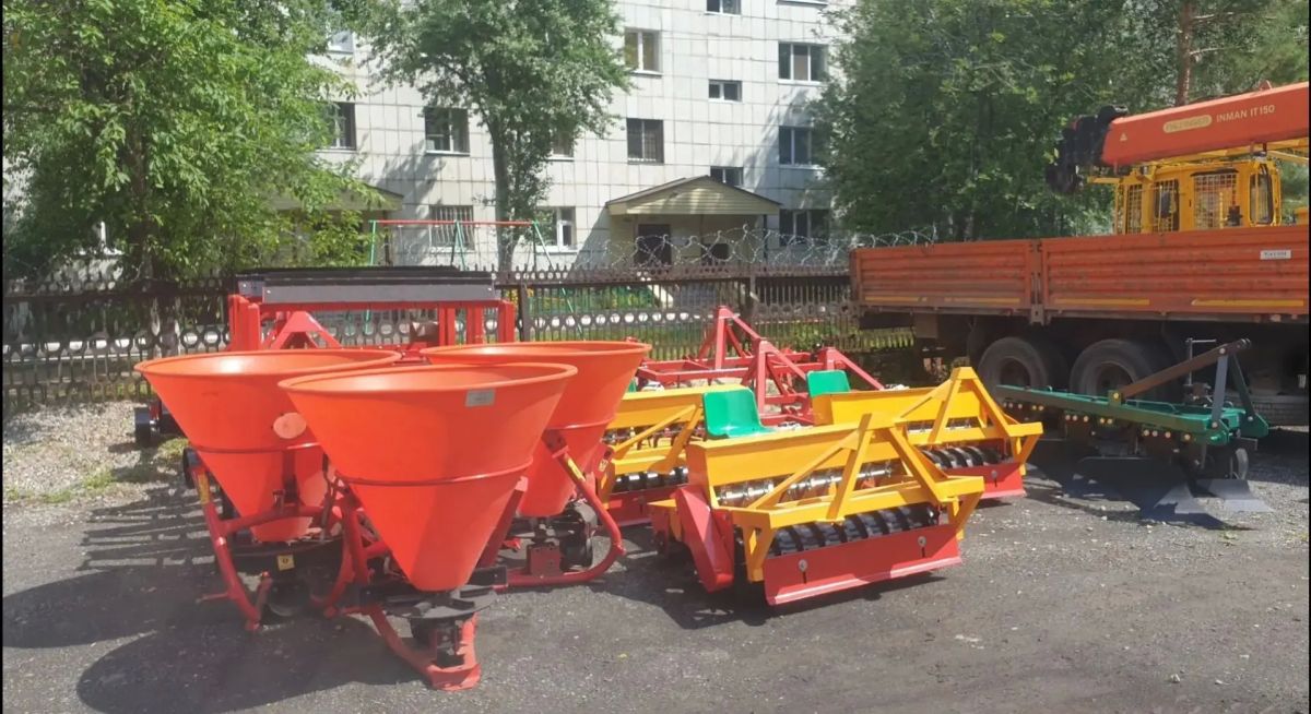 Тюменская авиабаза получила новую технику и оборудование Тюменская авиабаза получила новую технику и оборудование