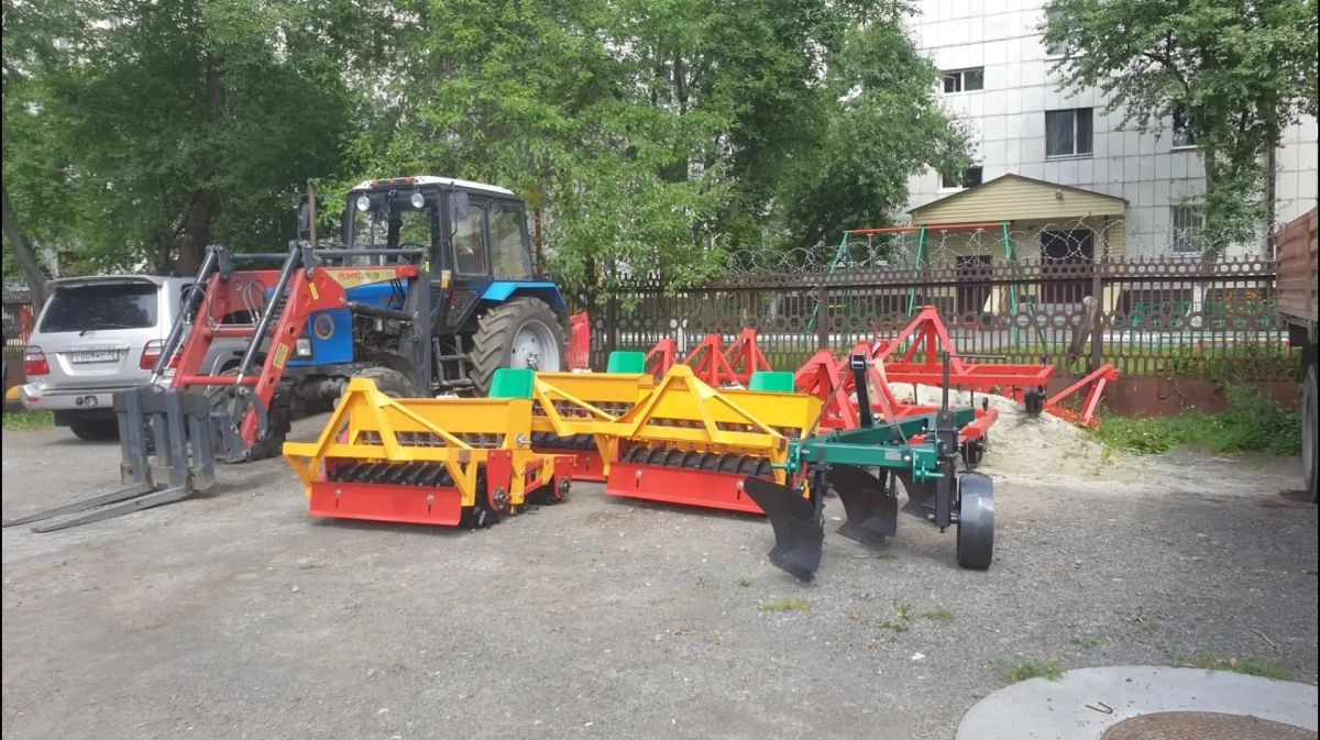 Тюменская авиабаза получила новую технику и оборудование Тюменская авиабаза получила новую технику и оборудование
