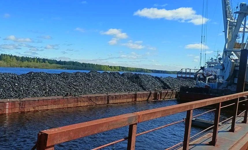 Руслан Кухарук: Северный завоз в Югре выполнен досрочно – запланированная на 2026 год поставка нефтепродуктов и угля в труднодоступные населенные пункты завершена в полном объеме Руслан Кухарук: Северный завоз в Югре выполнен досрочно – запланированная на 2026 год поставка нефтепродуктов и угля в труднодоступные населенные пункты завершена в полном объеме
