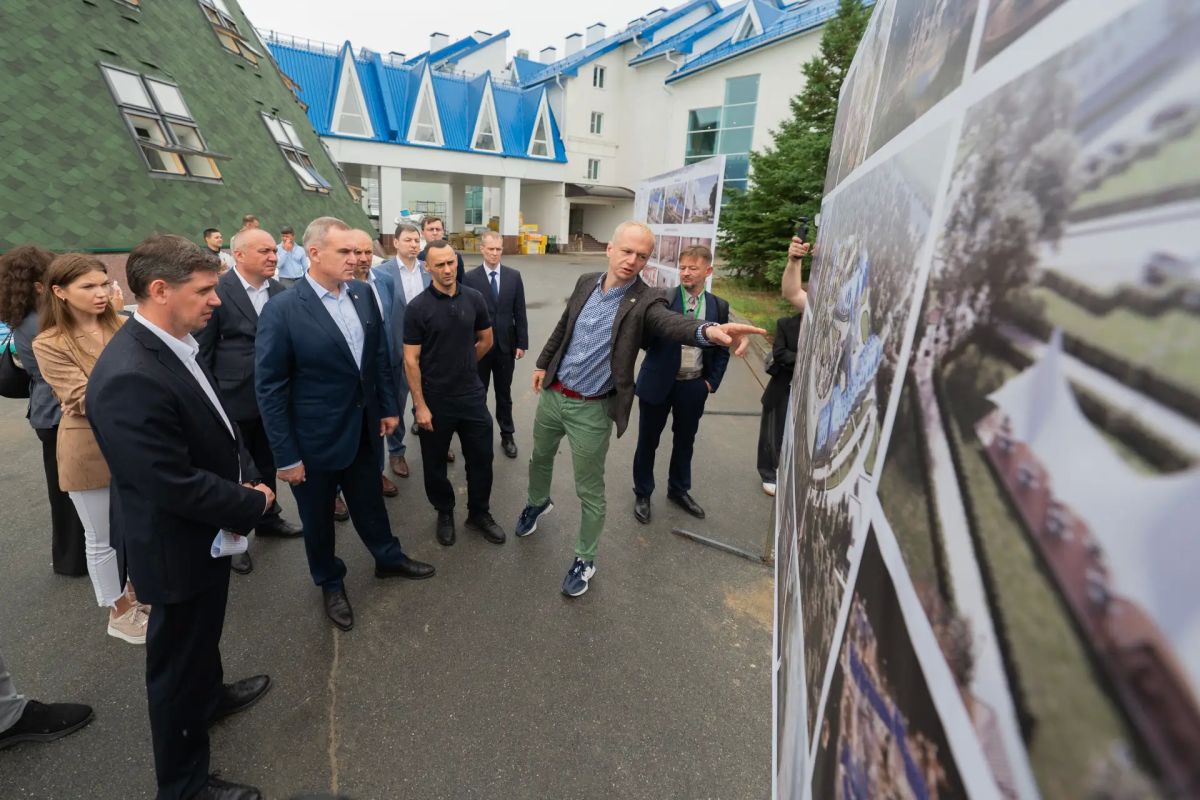 Руслан Кухарук: Вместе с коллегами из регионального Правительства и главой города Максимом Павловичем Ряшиным в ходе рабочего объезда ХантыМансийска посетили ключевые строительные площадки муниципалитета Руслан Кухарук: Вместе с коллегами из регионального Правительства и главой города Максимом Павловичем Ряшиным в ходе рабочего объезда ХантыМансийска посетили ключевые строительные площадки муниципалитета