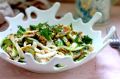 Салат из кальмаров с огурцом и омлетом: легкий и питательный