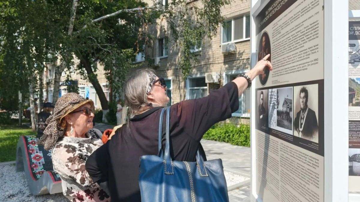 В Тюмени открылась уличная выставка «Скрепляющая Россию. Станция Тюмень», посвященная 140-летию начала регулярного железнодорожного сообщения в городе В Тюмени открылась уличная выставка «Скрепляющая Россию. Станция Тюмень», посвященная 140-летию начала регулярного железнодорожного сообщения в городе