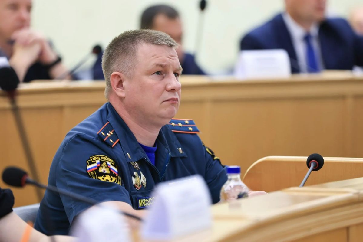 Максим Афанасьев: Провел внеочередное заседание комиссии по предупреждению и ликвидации чрезвычайных ситуаций (КЧС) города Тюмени Максим Афанасьев: Провел внеочередное заседание комиссии по предупреждению и ликвидации чрезвычайных ситуаций (КЧС) города Тюмени