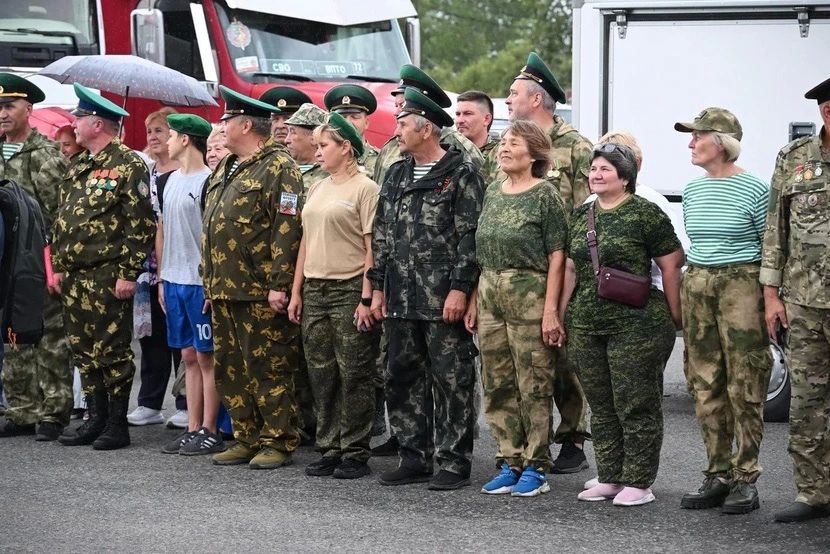 Депутаты Тюменской областной Думы приняли участие в отправке очередного груза помощи в зону СВО Депутаты Тюменской областной Думы приняли участие в отправке очередного груза помощи в зону СВО