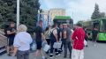 На помощь жителям улиц Береговой и Дамбовской едут добровольцы-сотрудники администрации города