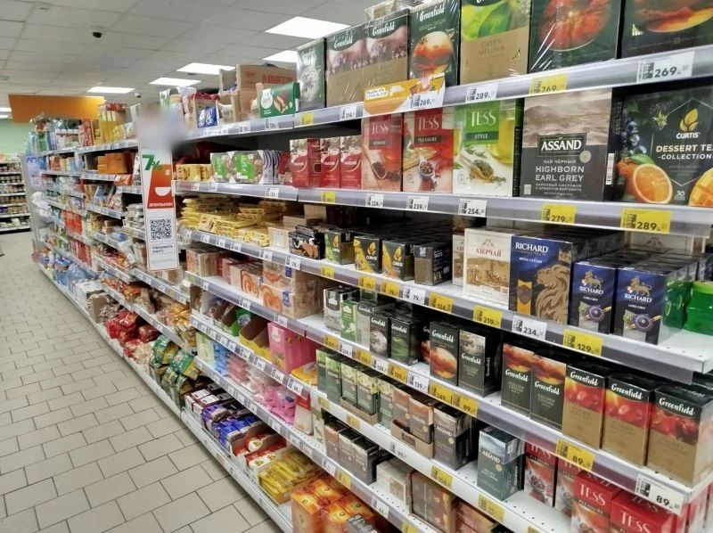 В тюменскую полицию обратилась работник сетевого продуктового магазина, которая сообщила, что из торгового зала пропали различные продукты питания на общую сумму около 4000 рублей