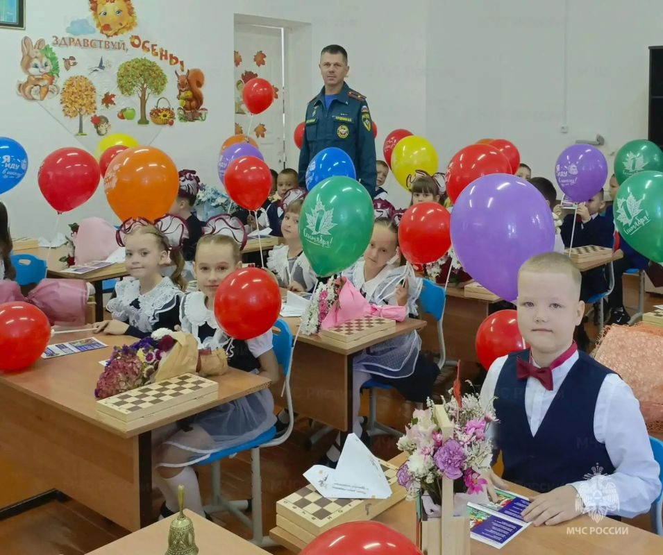 Безопасность «Дня знаний» обеспечили сотрудники МЧС России Безопасность «Дня знаний» обеспечили сотрудники МЧС России
