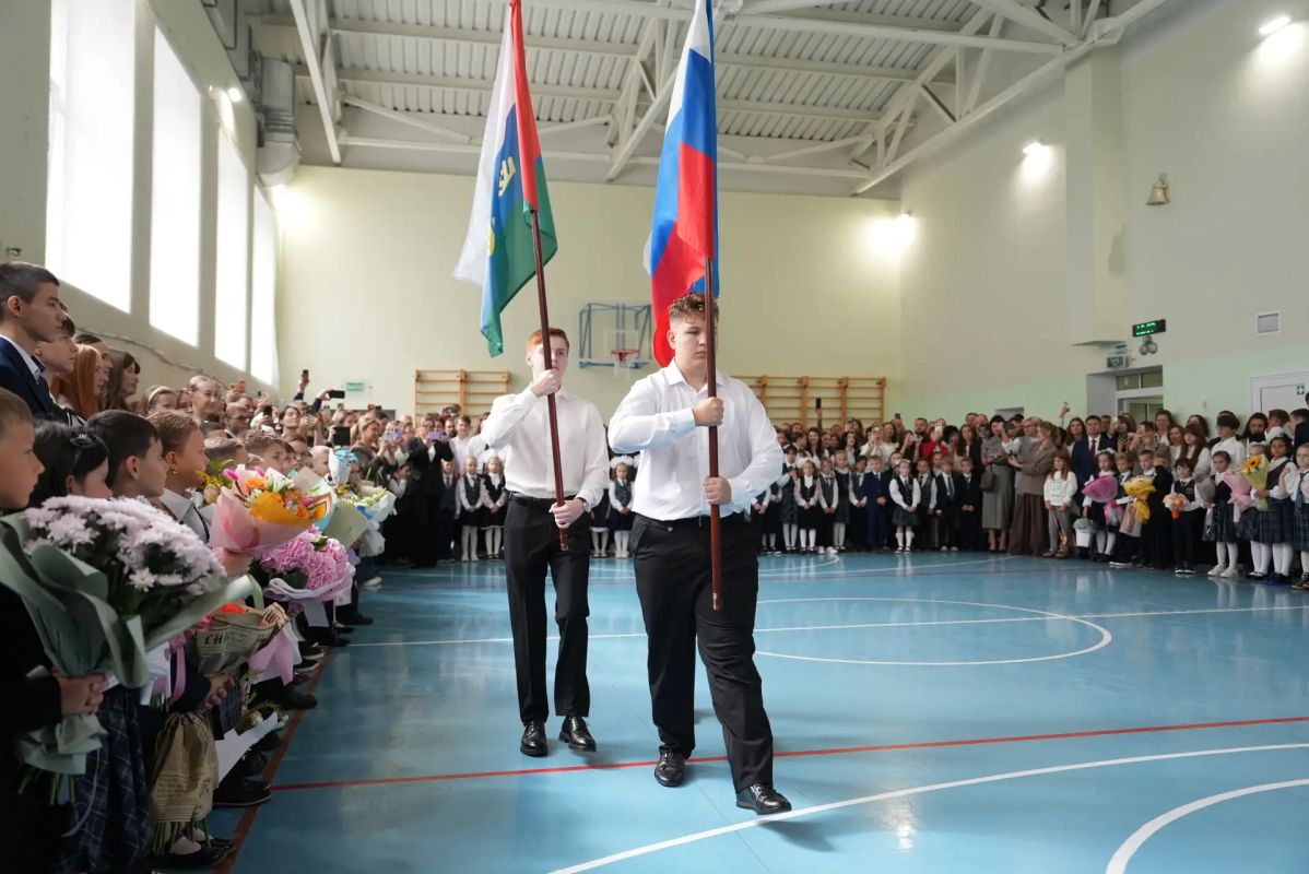 Встречаемся в школе. Почему сегодня Петя Встречаемся в школе. Почему сегодня Петя