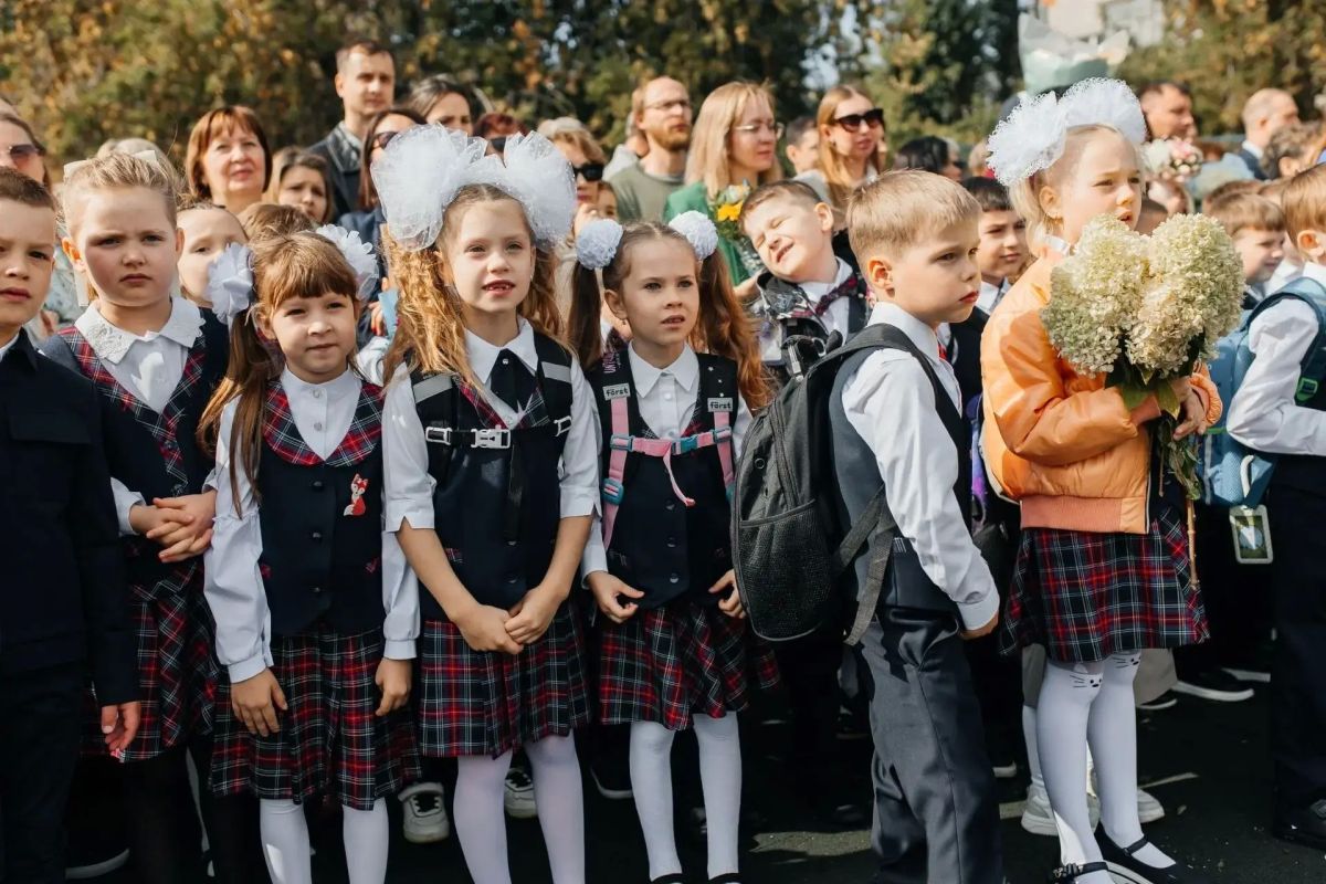Максим Афанасьев: Уважаемые тюменцы! Дорогие школьники, педагоги и родители! Максим Афанасьев: Уважаемые тюменцы! Дорогие школьники, педагоги и родители!