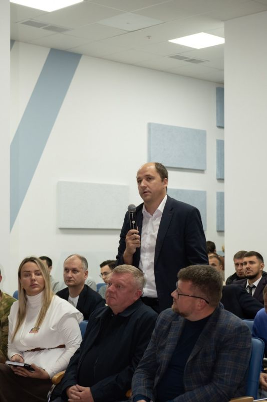 Андрей Луговой: ХМАО в последние годы захлестнул вал мигрантов, особенно пострадал Сургут Андрей Луговой: ХМАО в последние годы захлестнул вал мигрантов, особенно пострадал Сургут