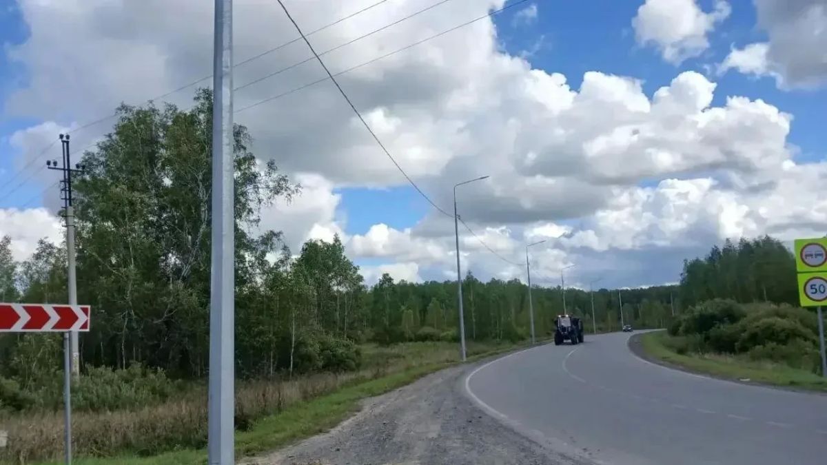 Строительство наружного освещения заканчивается в Аромашевском округе Строительство наружного освещения заканчивается в Аромашевском округе