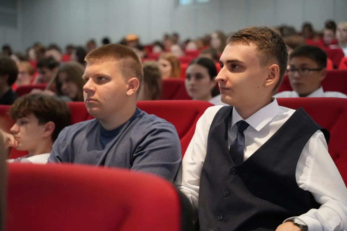 Патриотические встречи организовали для молодёжи Тюмени и Ялуторовска Патриотические встречи организовали для молодёжи Тюмени и Ялуторовска