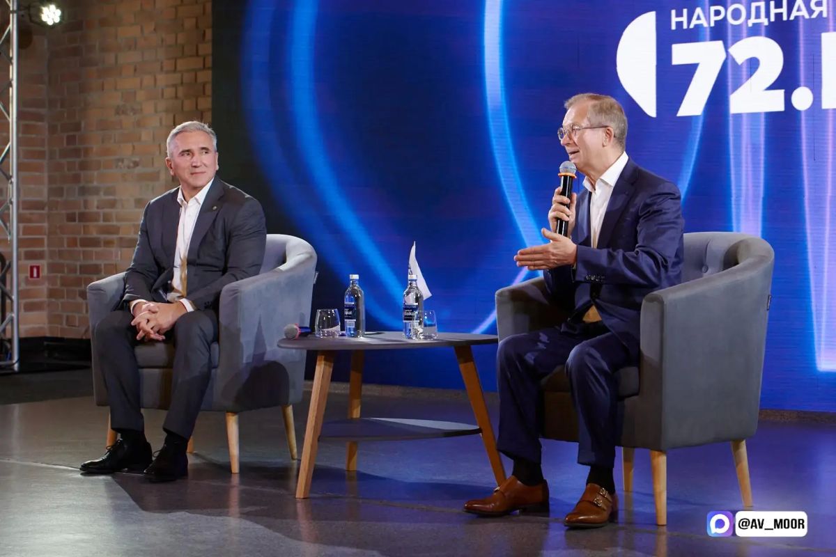 Александр Моор встретился с победителями «Народной премии 72.ру»
