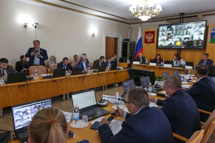 Члены комитета по социальной политике Тюменской областной Думы подвели итоги работы в седьмом созыве регионального парламента