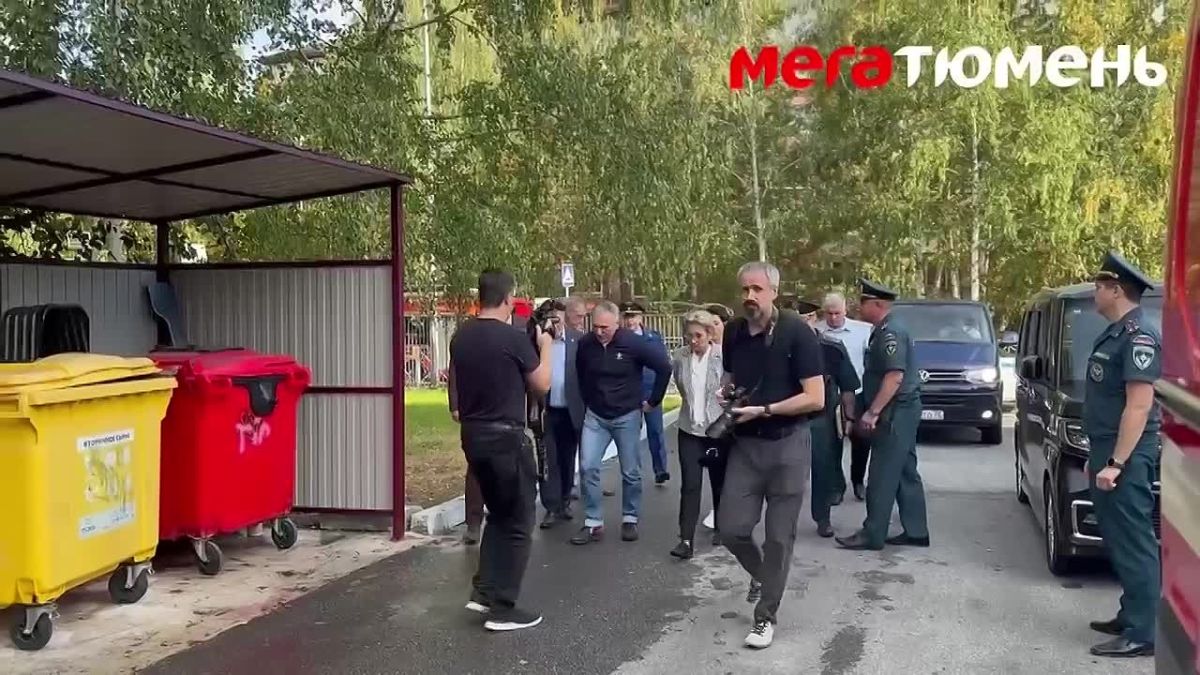 Губернатор побывал на месте пожара в 65-й школе: главное