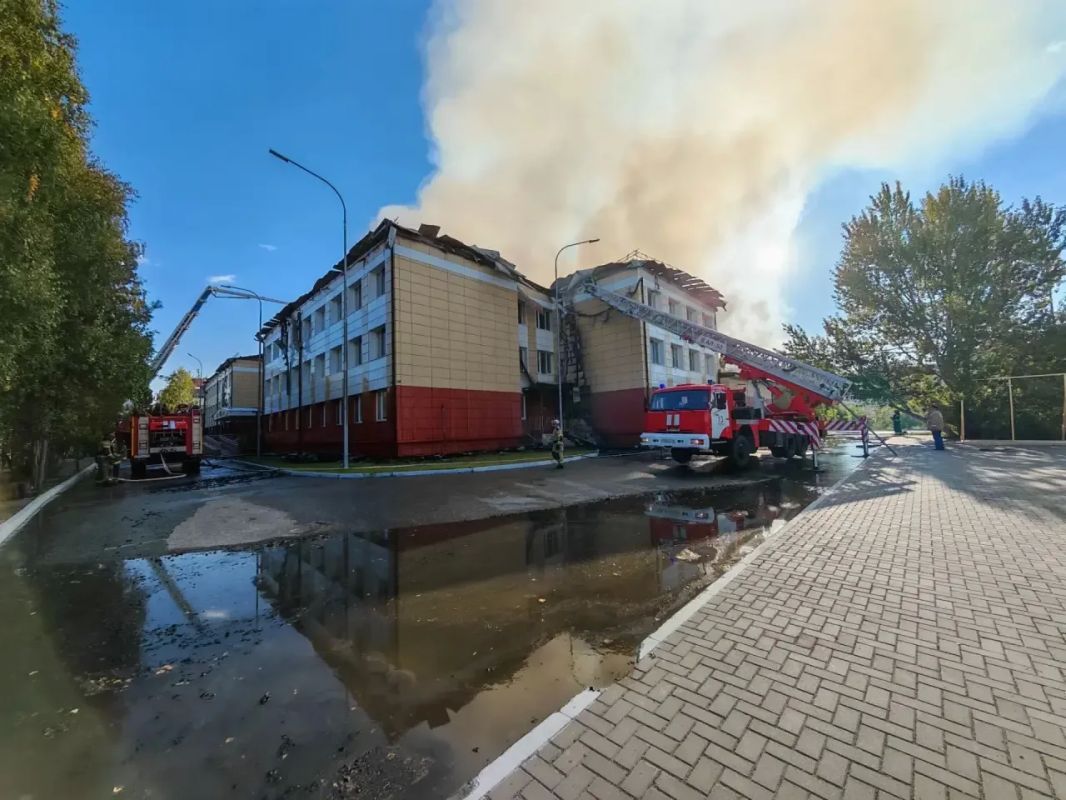 В Тюмени по факту возгорания кровли школы организована прокурорская проверка Сегодня, 10 сентября 2026 года, в утреннее время произошло возгорание кровли МАОУ СОШ 65 на ул. Широтной г. Тюмени. По информации Главного... В Тюмени по факту возгорания кровли школы организована прокурорская проверка Сегодня, 10 сентября 2026 года, в утреннее время произошло возгорание кровли МАОУ СОШ 65 на ул. Широтной г. Тюмени. По информации Главного...