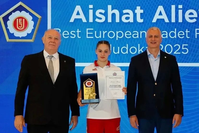 Айшат Алиева взяла бронзу первенства Европы среди юниорок