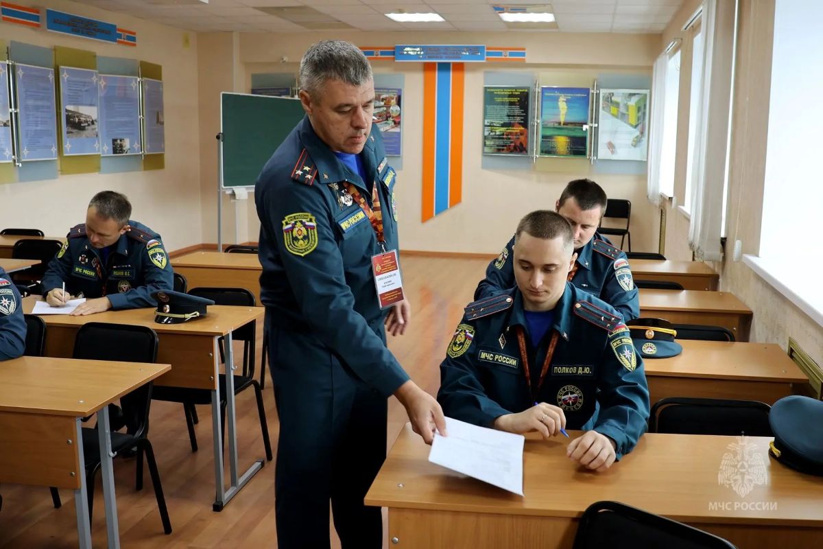 В Тюмени определят лучшего сотрудника судебно-экспертного учреждения Уральского федерального округа В Тюмени определят лучшего сотрудника судебно-экспертного учреждения Уральского федерального округа