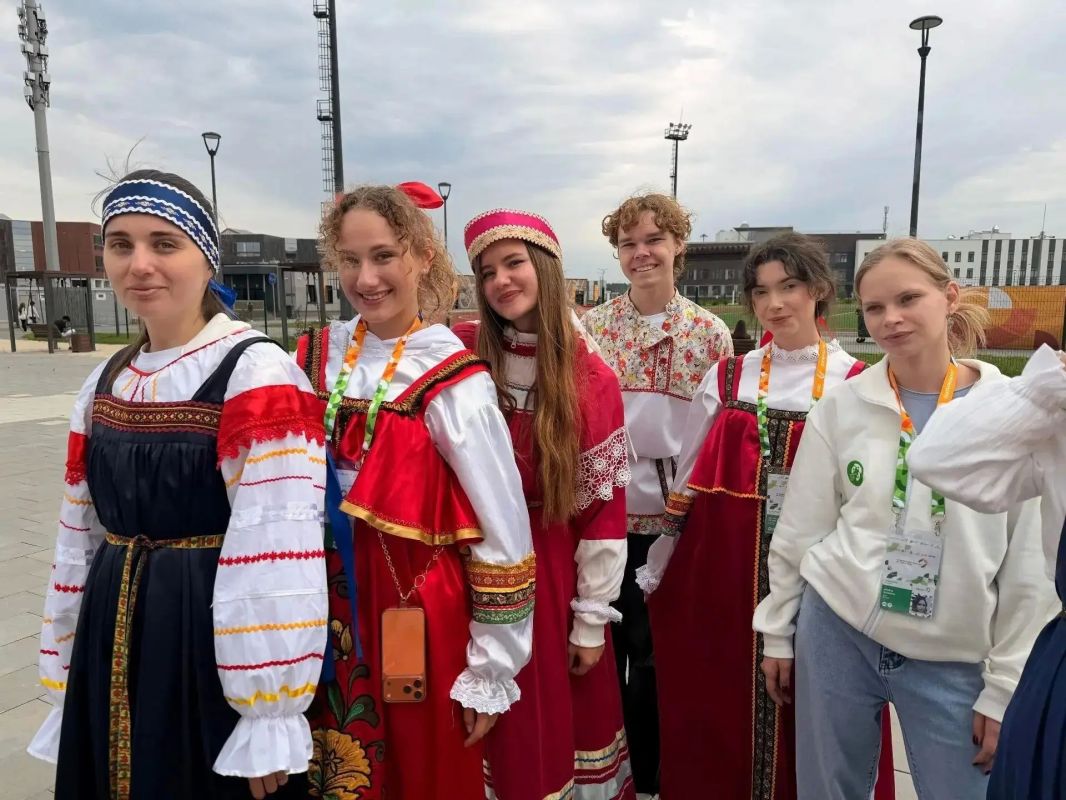 Международный фестиваль молодежи: диалог лидеров разных стран Международный фестиваль молодежи: диалог лидеров разных стран
