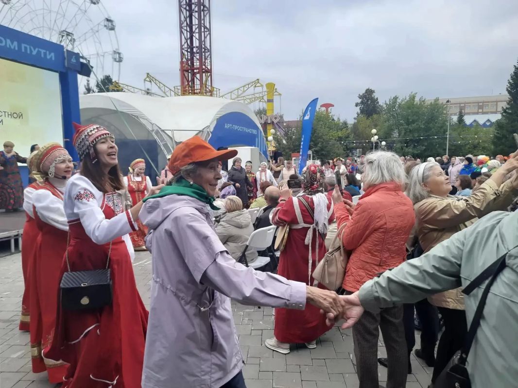 Стартовала акция "Активное долголетие по-тюменски" Стартовала акция "Активное долголетие по-тюменски"