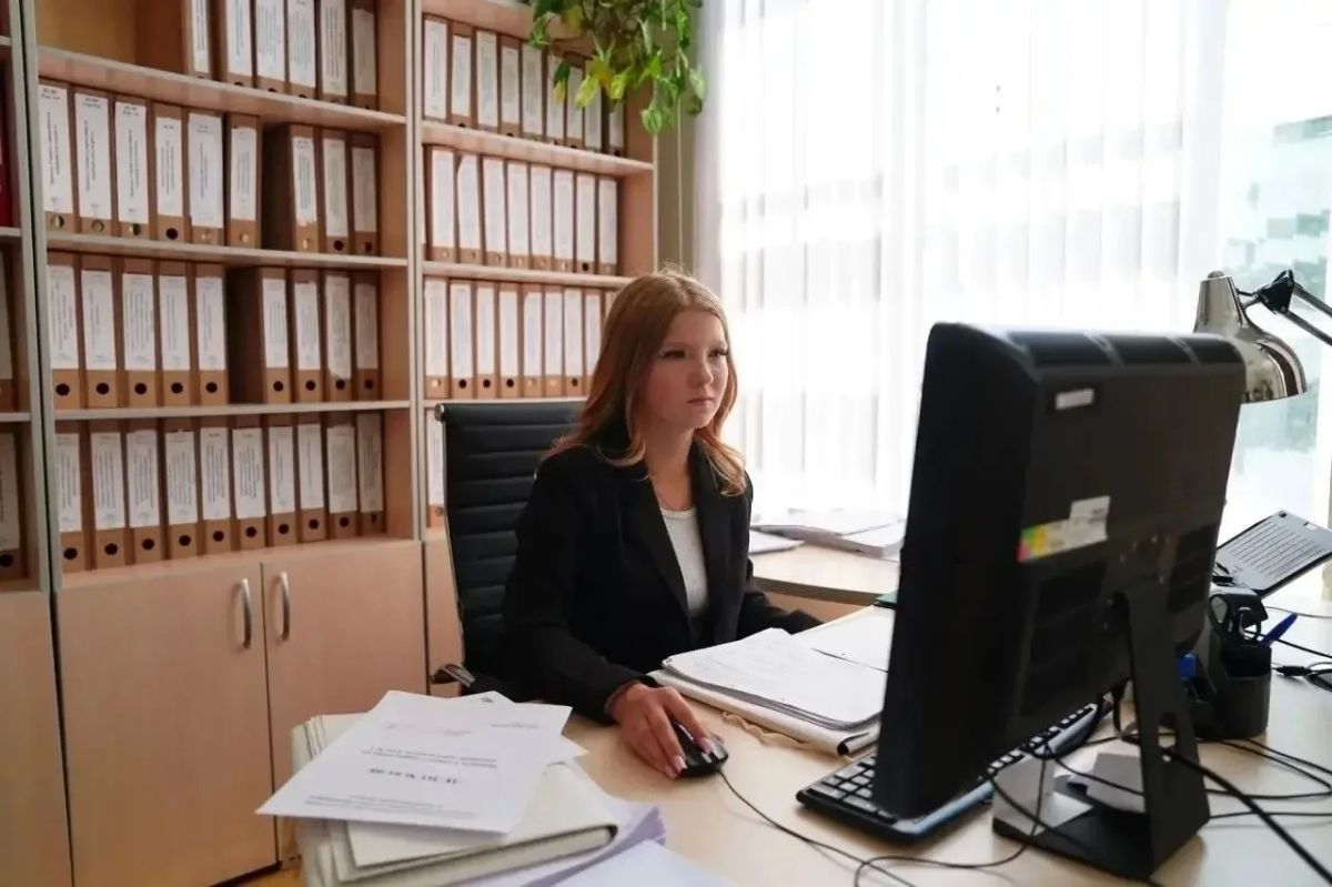 В Фонде поддержки семьи и детей "Хранители детства" успешно реализуется проект "Право на будущее"