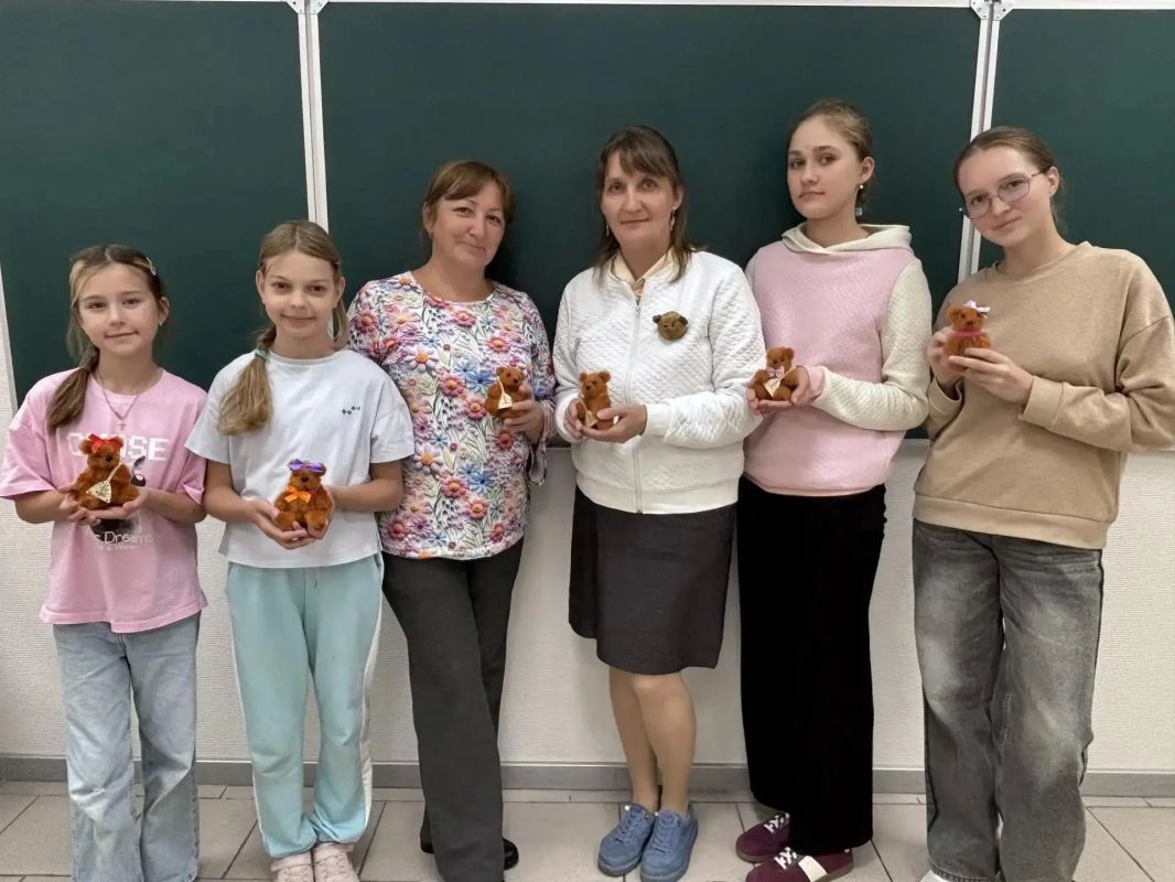 Мастер-класс «Русский медведь с балалайкой»: когда творчество становится историей Мастер-класс «Русский медведь с балалайкой»: когда творчество становится историей
