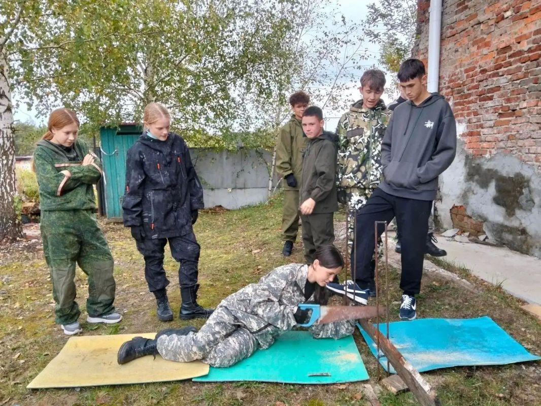 «Кадеты» готовятся к «Школе безопасности»: огневая подготовка и полевые навыки «Кадеты» готовятся к «Школе безопасности»: огневая подготовка и полевые навыки