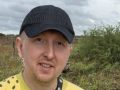 Уже восемь суток ищут в Тюменской области мужчина, которого в последний видели идущим по трассе