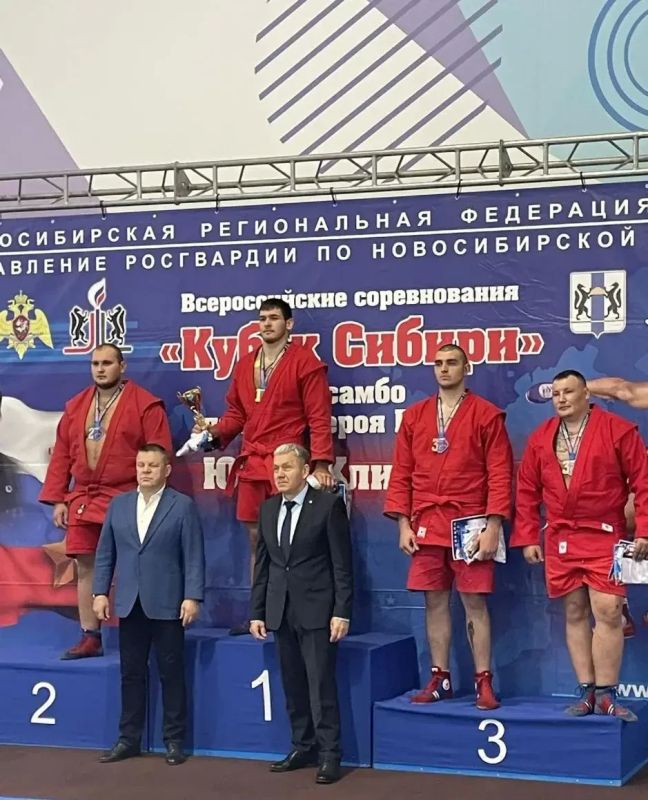 Тюменский самбист Павел Глазырин завоевал бронзу на «Кубке Сибири» Тюменский самбист Павел Глазырин завоевал бронзу на «Кубке Сибири»