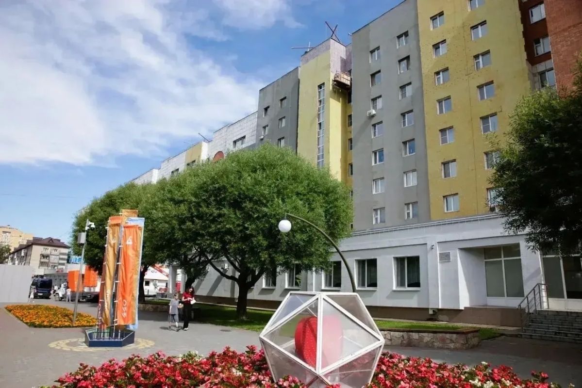 В Тюмени идёт масштабное обновление улицы Ямской — это главная дорога из аэропорта в центр города В Тюмени идёт масштабное обновление улицы Ямской — это главная дорога из аэропорта в центр города