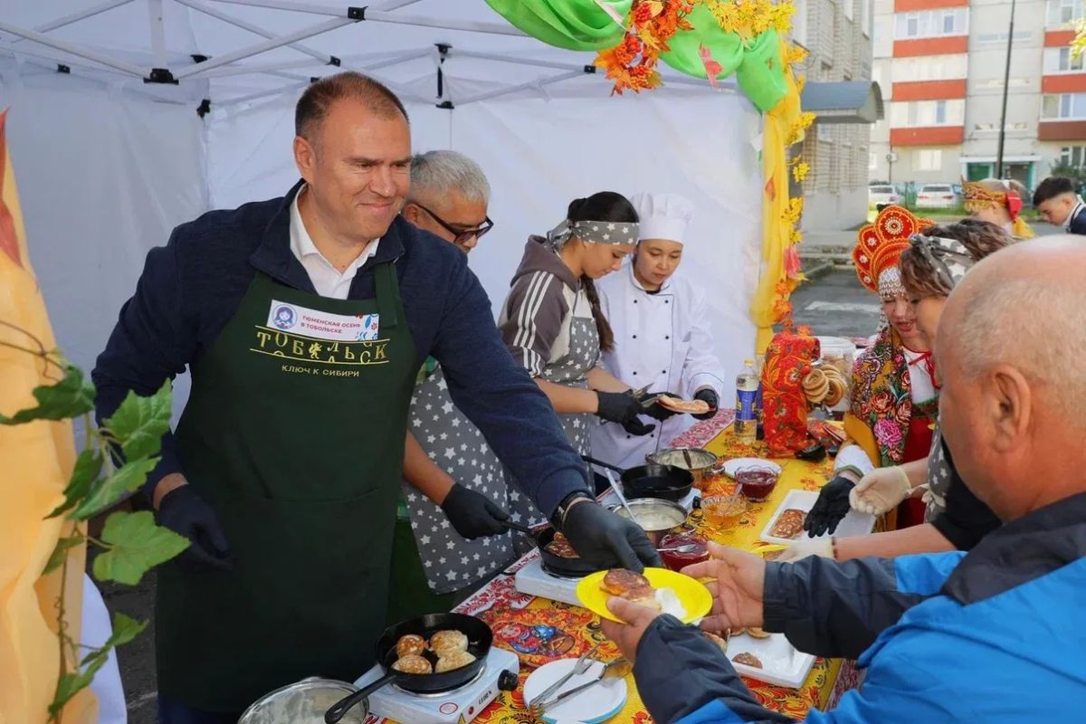Друзья! Сегодня в Тюменской области и ещё в ряде регионов нашей страны отмечают День многодетной семьи Друзья! Сегодня в Тюменской области и ещё в ряде регионов нашей страны отмечают День многодетной семьи