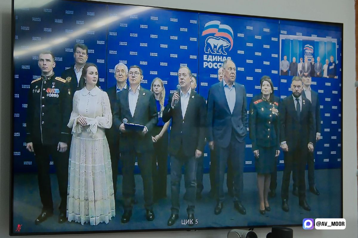 Александр Моор: Партия «Единая Россия» одержала уверенную победу на выборах в законодательные органы власти Тюменской области и Российской Федерации Александр Моор: Партия «Единая Россия» одержала уверенную победу на выборах в законодательные органы власти Тюменской области и Российской Федерации