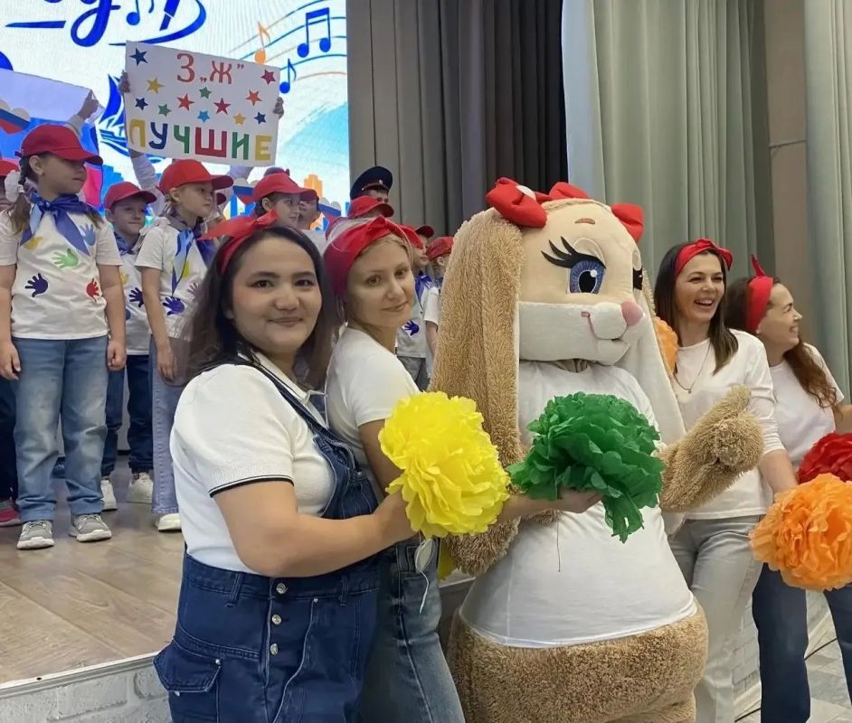 Фестиваль «Поющий город» завершился, оставив после себя самые тёплые воспоминания В минувшую субботу наша область не просто пела — она звенела от музыки, аплодисментов, улыбок и настоящего осеннего настроения. Даже погода... Фестиваль «Поющий город» завершился, оставив после себя самые тёплые воспоминания В минувшую субботу наша область не просто пела — она звенела от музыки, аплодисментов, улыбок и настоящего осеннего настроения. Даже погода...