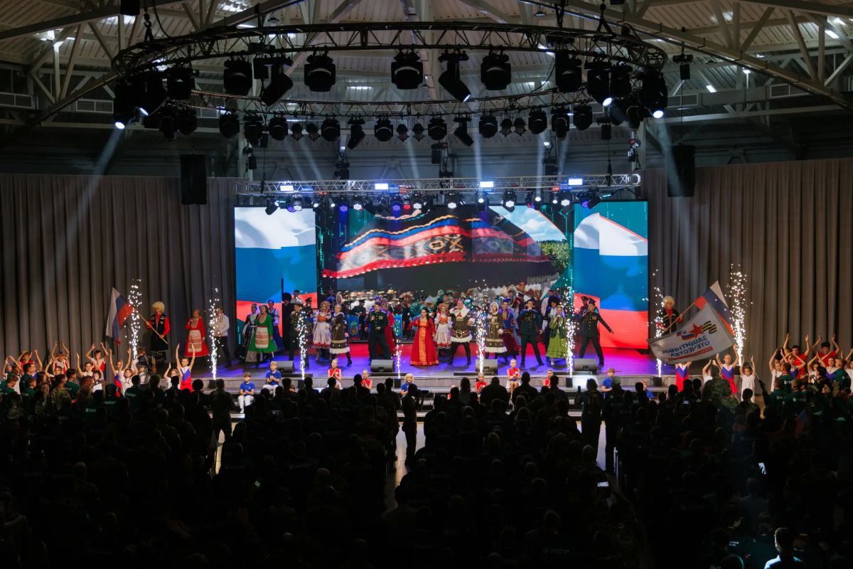 В Волгоградской области стартовал финал «Семейной зарницы» В Волгоградской области стартовал финал «Семейной зарницы»