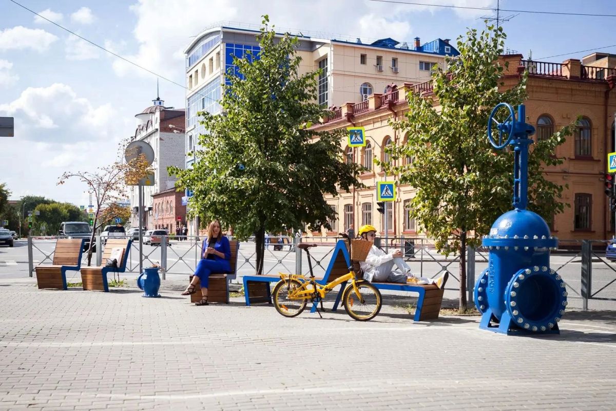 Уличный музей на Водопроводной в Тюмени покорил представителей ОЦК в ЖКХ Минстроя России Уличный музей на Водопроводной в Тюмени покорил представителей ОЦК в ЖКХ Минстроя России