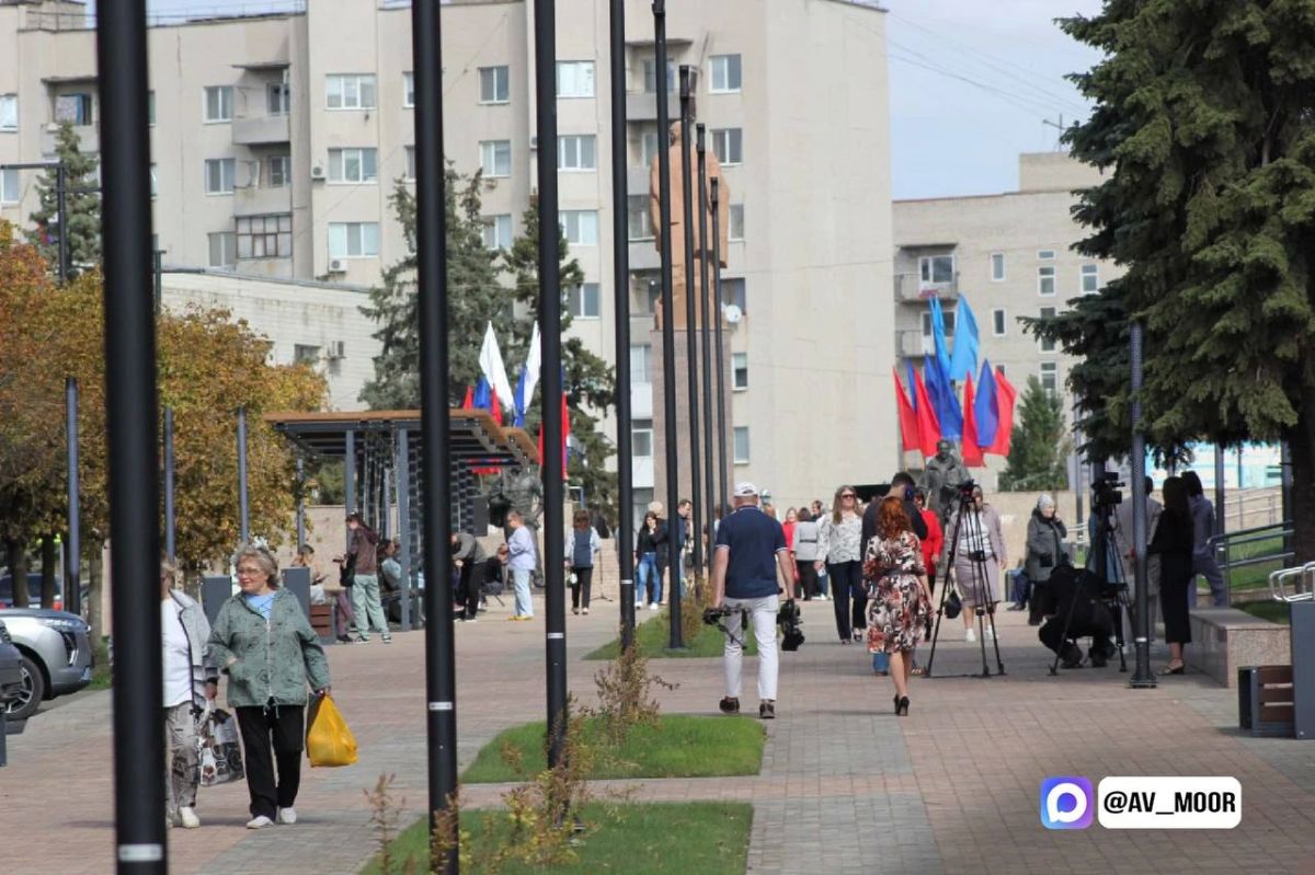 Александр Моор: Поздравляю подшефный Краснодон с Днём города! Александр Моор: Поздравляю подшефный Краснодон с Днём города!