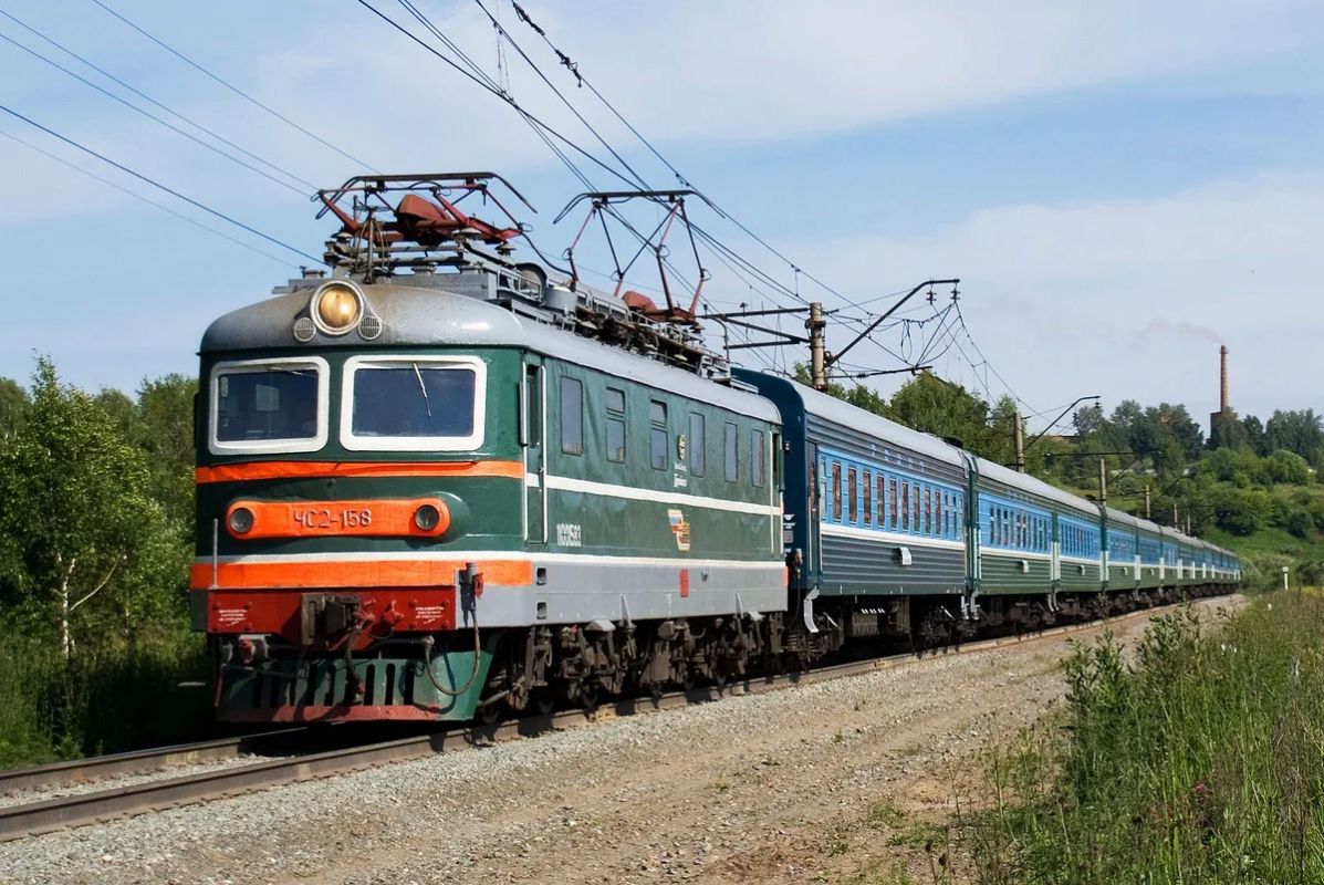 С 1 октября билеты на поезда дальнего следования подорожают на 9,2%