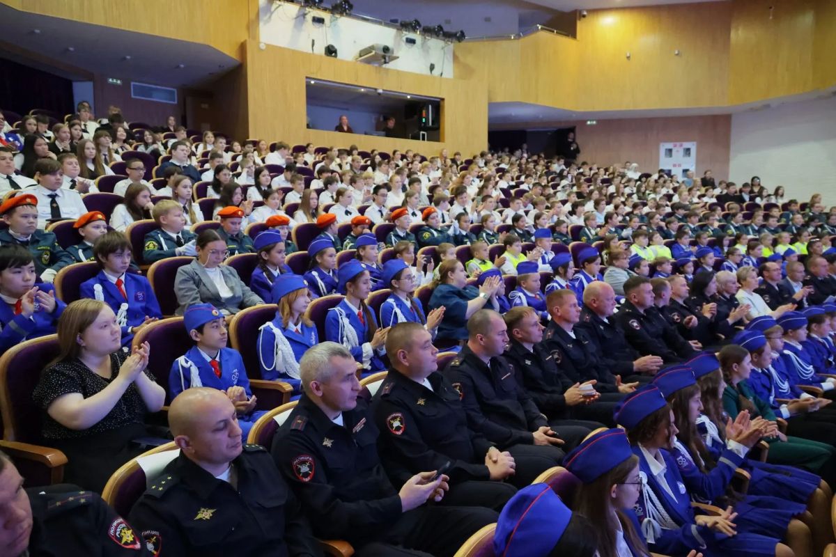 В Тобольске состоялось областное итоговое совещание с участием начальника Госавтоинспекции региона Андрея Миллера и коллег из соседних регионов В Тобольске состоялось областное итоговое совещание с участием начальника Госавтоинспекции региона Андрея Миллера и коллег из соседних регионов