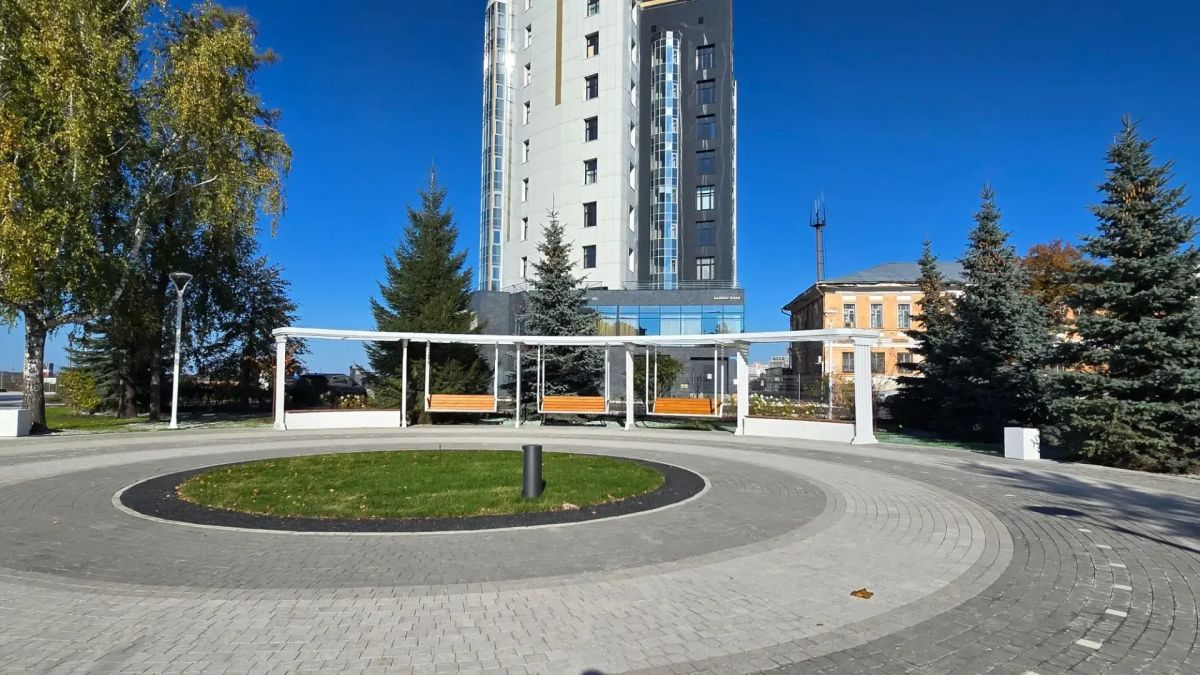 1 октября в 15:30 состоится открытие обновленной площади Борцов Революции, расположенной в районе улиц Республики —Тургенева — Володарского 1 октября в 15:30 состоится открытие обновленной площади Борцов Революции, расположенной в районе улиц Республики —Тургенева — Володарского