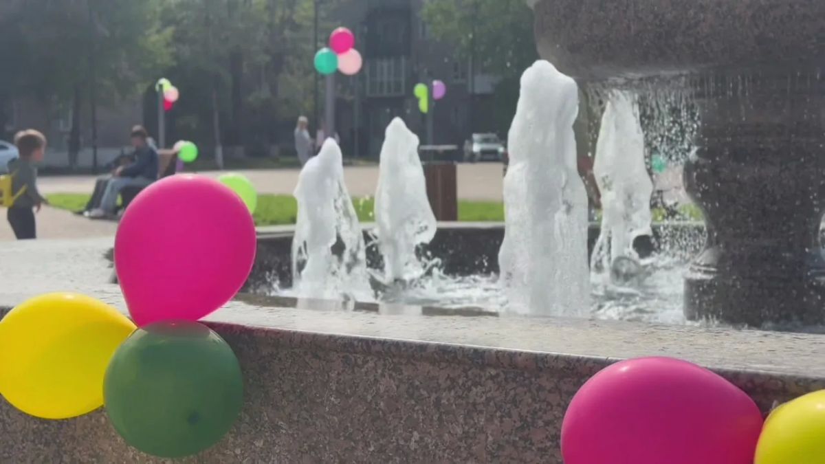 С Днём города Молодогвардейска и Днём воссоединения ДНР, ЛНР, Запорожской и Херсонской областей жителей подшефного нашему региону Краснодонского округа поздравили тюменские строители С Днём города Молодогвардейска и Днём воссоединения ДНР, ЛНР, Запорожской и Херсонской областей жителей подшефного нашему региону Краснодонского округа поздравили тюменские строители