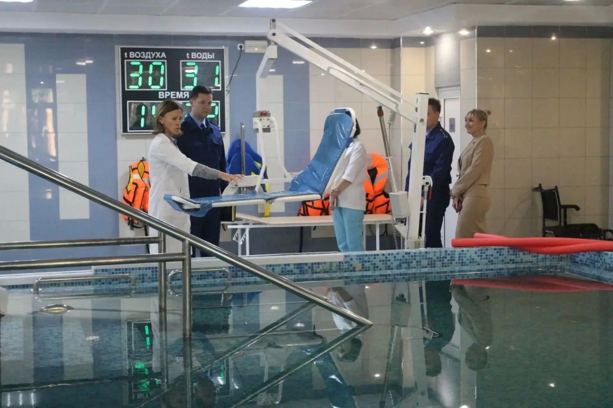 Прокурор Калининского административного округа города Тюмени Анатолий Митин встретился с участниками специальной военной операции, проходящими медицинскую реабилитацию и санаторно-курортное лечение в Центре реабилитации... Прокурор Калининского административного округа города Тюмени Анатолий Митин встретился с участниками специальной военной операции, проходящими медицинскую реабилитацию и санаторно-курортное лечение в Центре реабилитации...